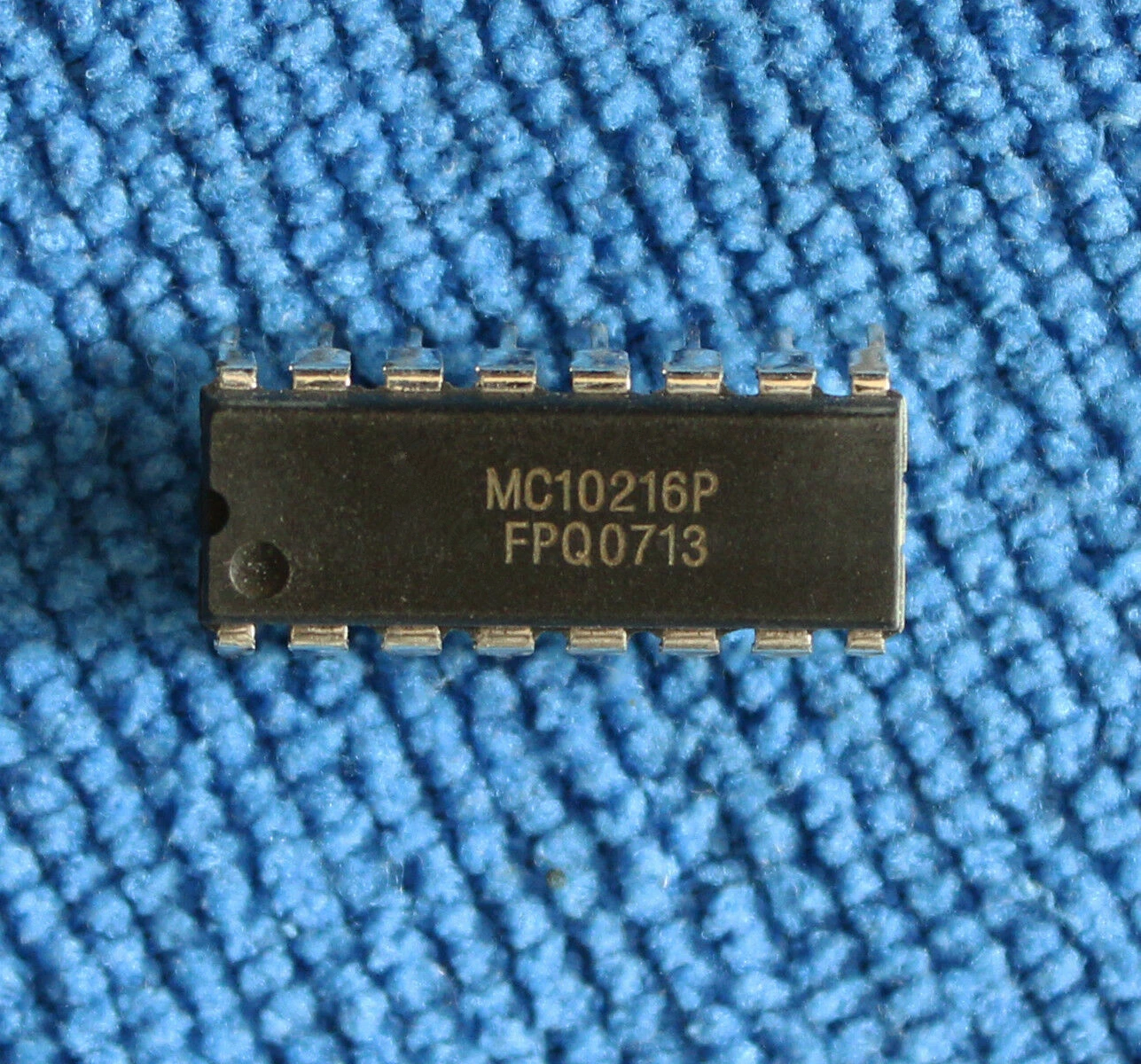 1 шт. MC10216P MC10216 DIP-16 IC высокоскоростной тройной провод | Строительство и ремонт