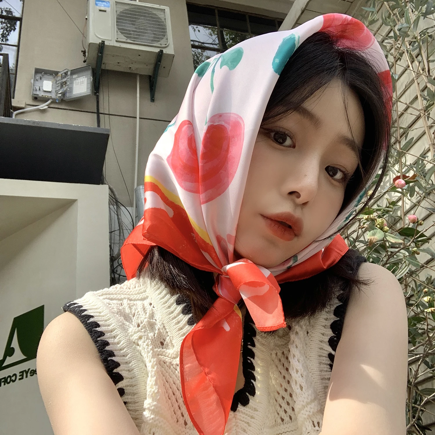 

Luna&Dolphin Fashion Women Square Scarf 70x70cm Fruit Print Chiffon Silk Feeling Office Lady Headband Small Bandana Hair Ribbon
