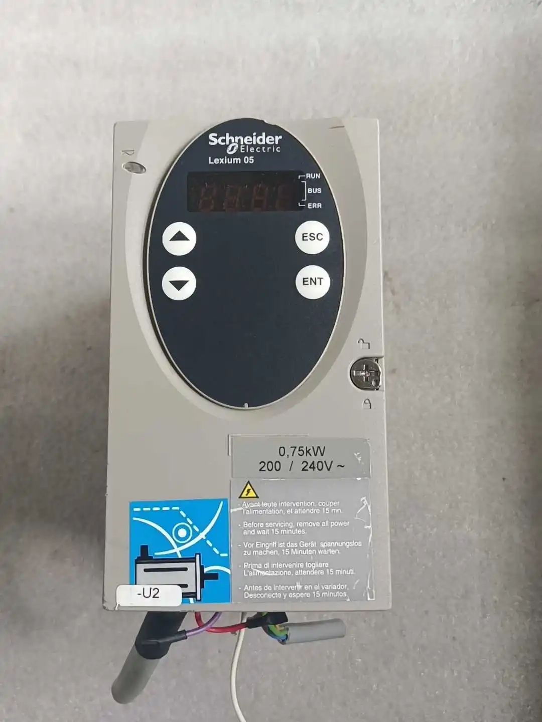 Сервопривод LXM05AD10M2 0 75 кВт для Schneider