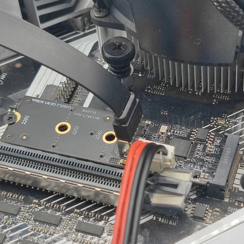 

Переходная карта NVME на Type-C, 5 Гбит/с, 19PIN