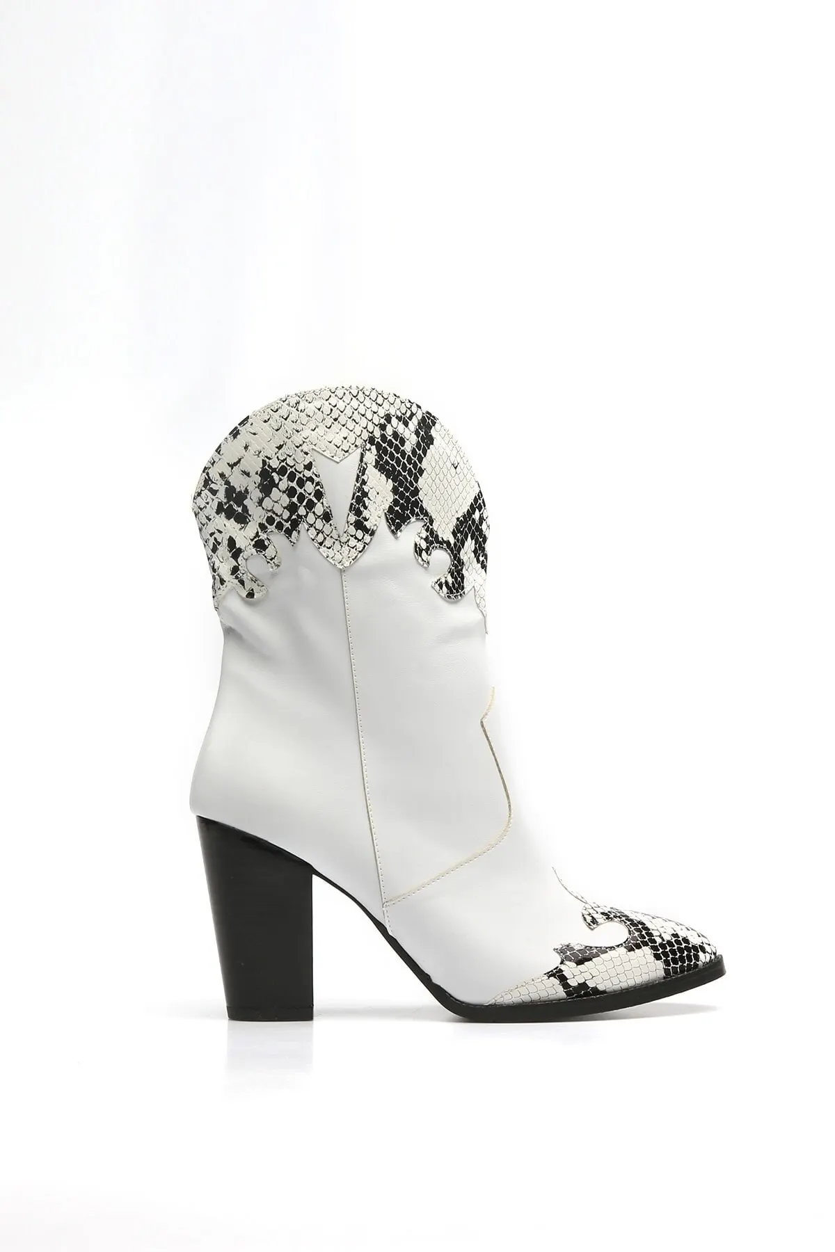

Fashion Style White women's Boot Boots & Bootie