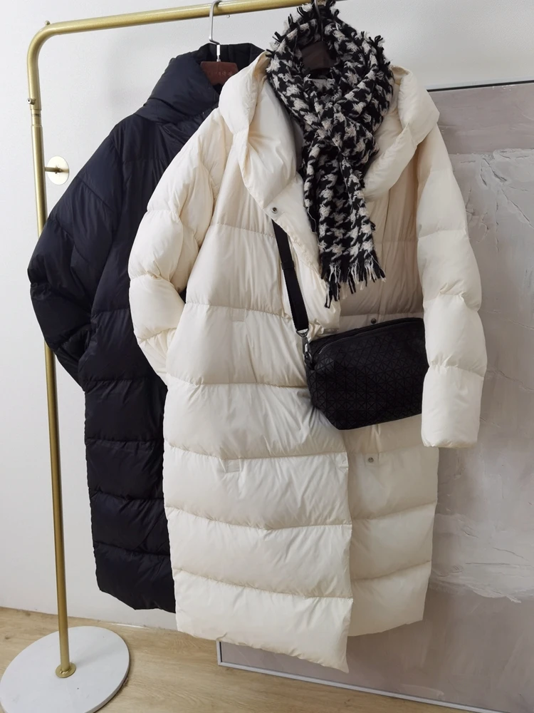 Однотонное пальто с капюшоном женская зимняя новая свободная модель средней