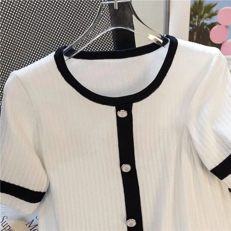 Женский вязаный свитер с квадратными плечами зеленый тонкий короткий топ из