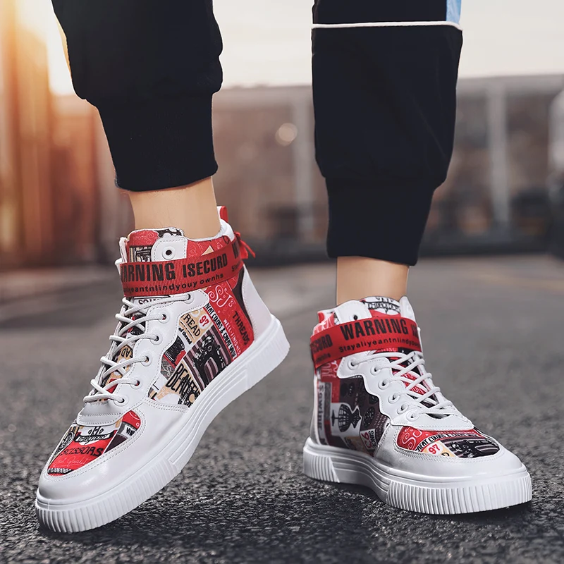 2022 Hot Men High top Skateboard Shoes Designer Letter Printed Sports Shoes Men Couple Streetwear Hip Hop Sneakers Men Trainers