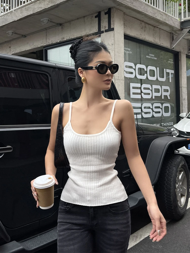 Женский трикотажный топ с U-образным вырезом