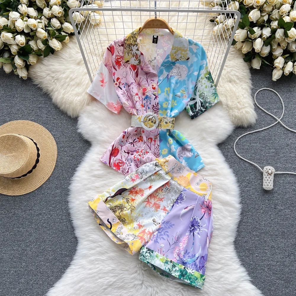 

2022 Summer Runway Short Sets for Women's V-Neck Short Sleeve Floral Shirts + Pocket Belt Wide Leg Shorts 2 Piece Suit S1945