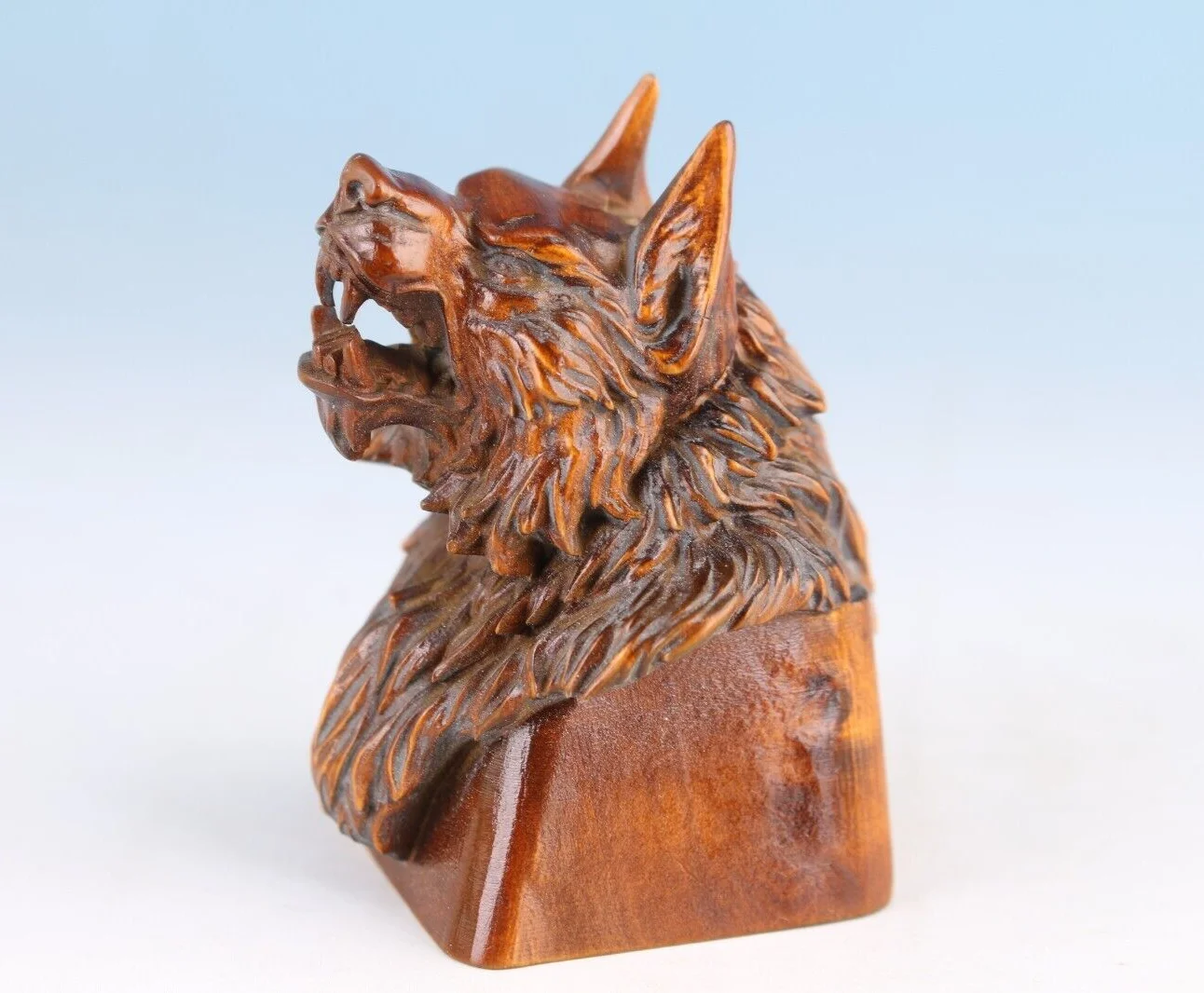 

Japanese boxwood hand carved wolf Figure statue netsuke collectable gift