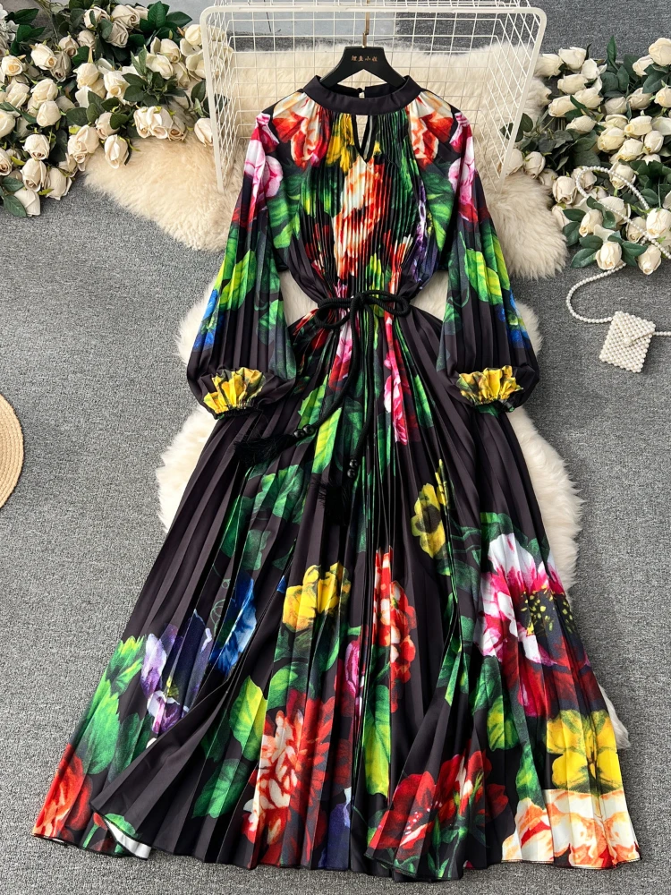 Женское длинное платье с рукавами-фонариками элегантное плиссированное