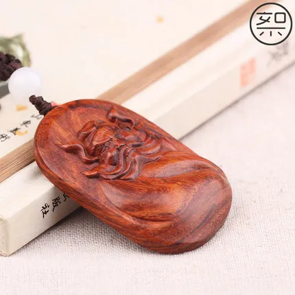 Exquisite small leaf red sandalwood ghost road Zhongkui pendant