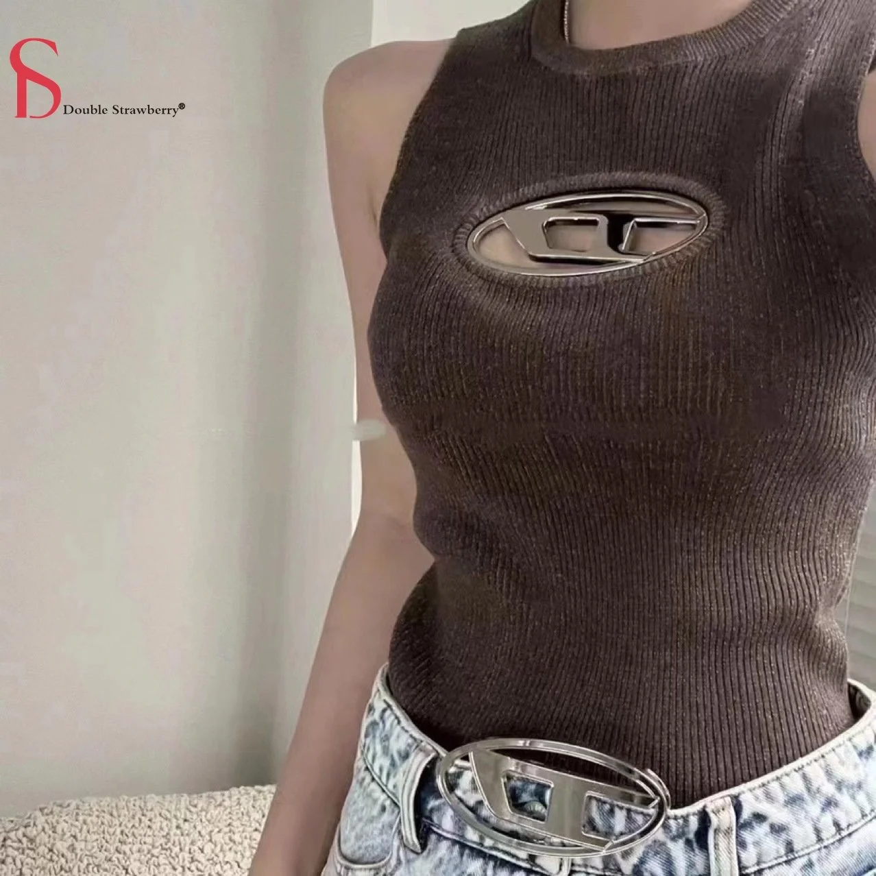 

Word Summer D Metal Hollow Out Sleeveless Tanks Tops Women's Knit Slim Fashion Clothing