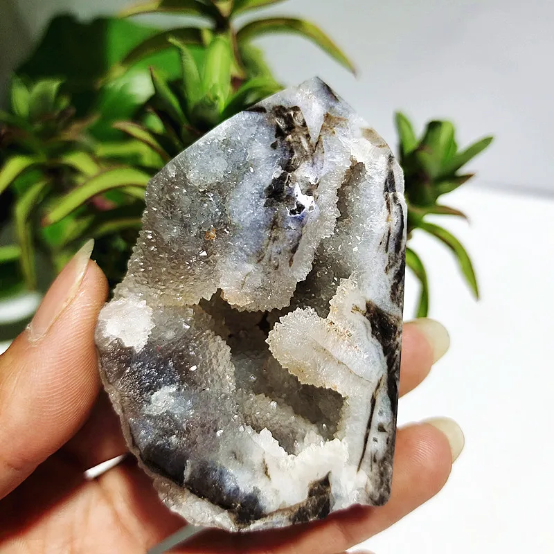 

Natural crystal Sphalerite Stone Tower Voodoo Spirit Wand Point Energy Stone Home Feng Shui Crystal Decoration