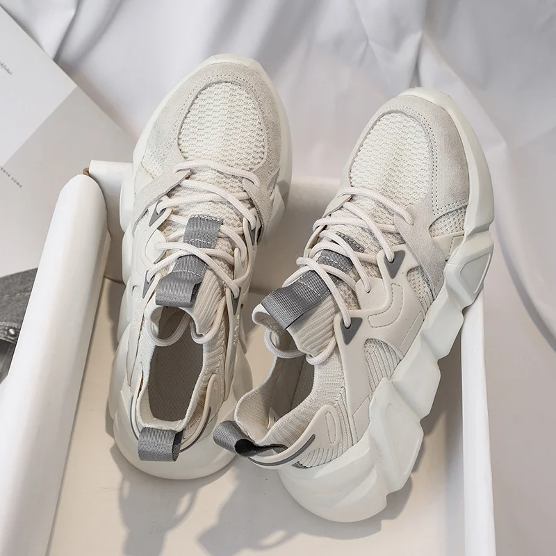 

Women Vulcanized Shoes 2022 New Fashion Light Shoes Men Women High-rise Sneakers Breathable Walking Running Shoes Plus Size 44