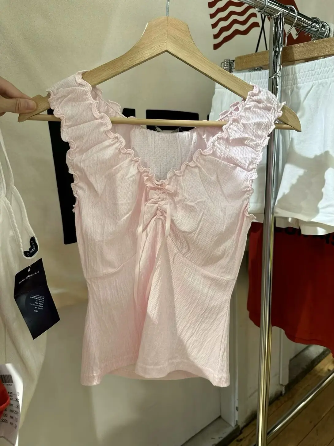 Женский укороченный топ с бантом