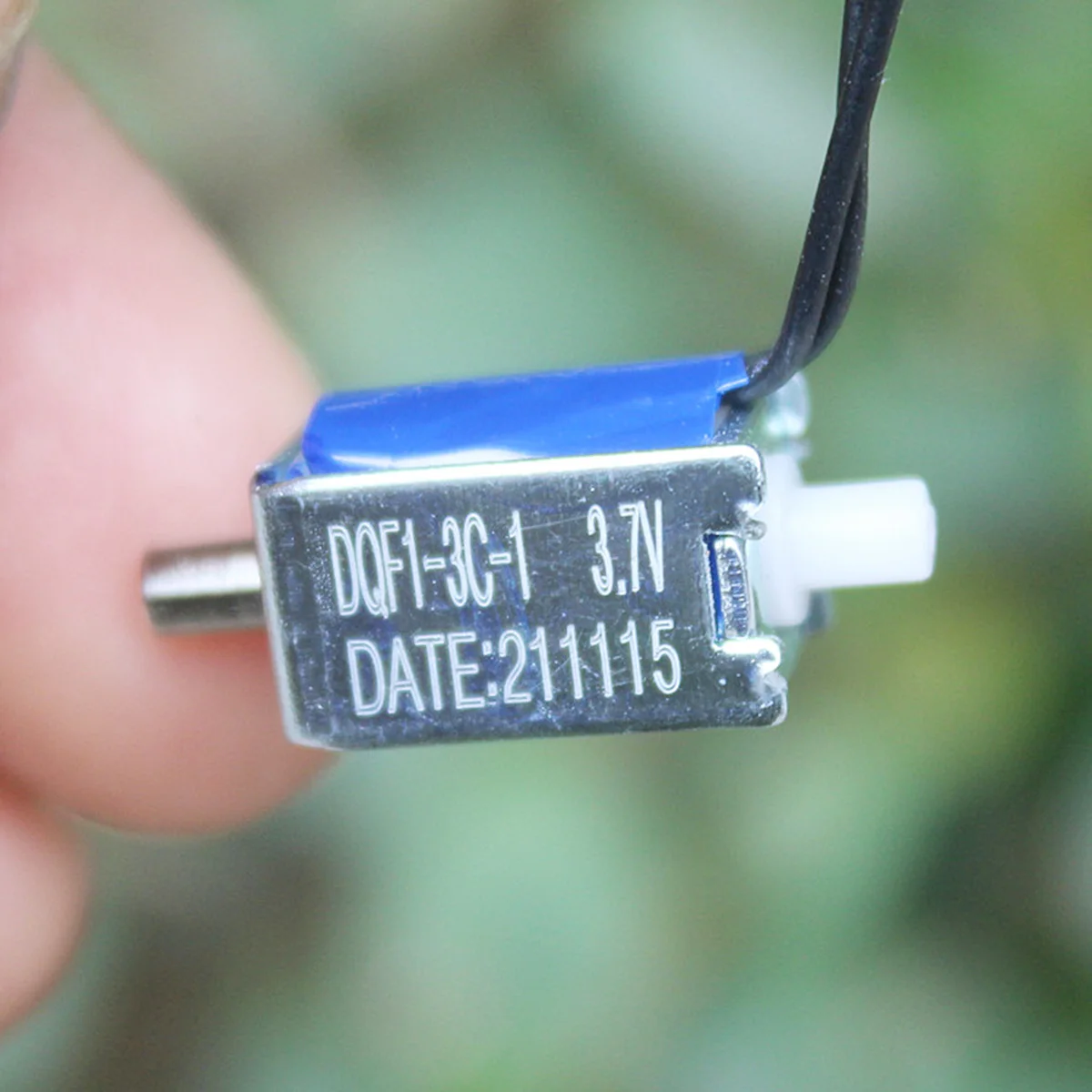 

N/C Электромагнитный воздушный клапан DC 3 В 3,7 В 2-позиционный 2-ходовой нормально закрытый клапан Мини-электрический вентиляционный клапан Электронный монитор выхлопной системы