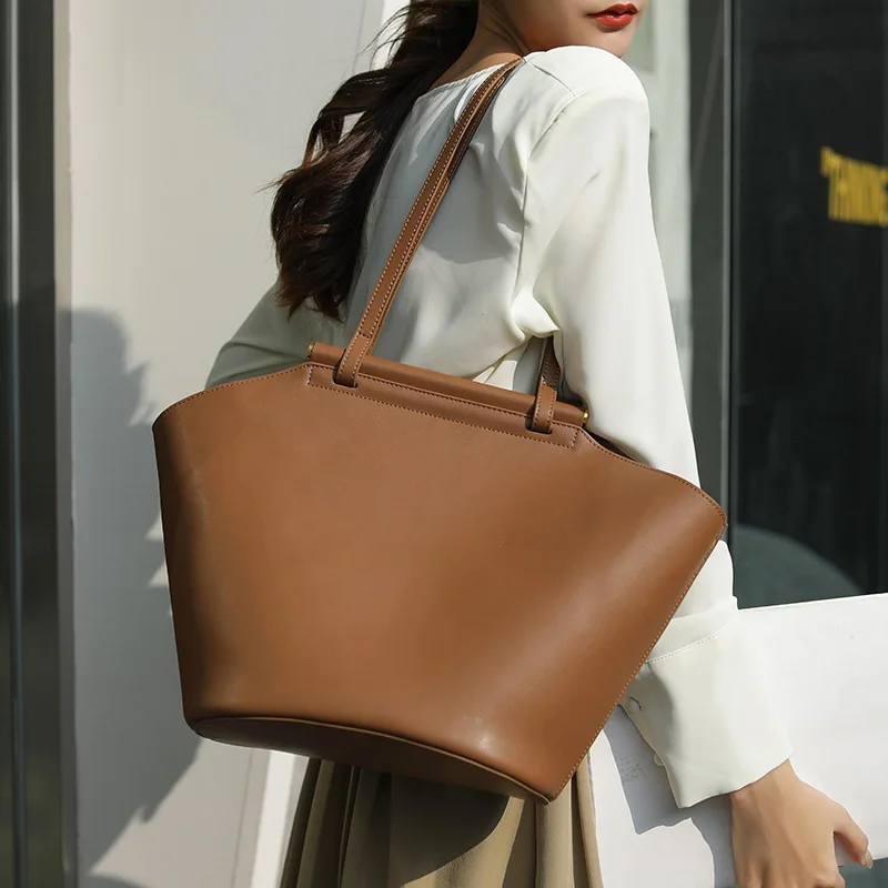 

Luxury Design Solid Colour Genuine Leather Handbag Women Large Capacity Work Commuting Shoulder Bag High Quality Composite Bag