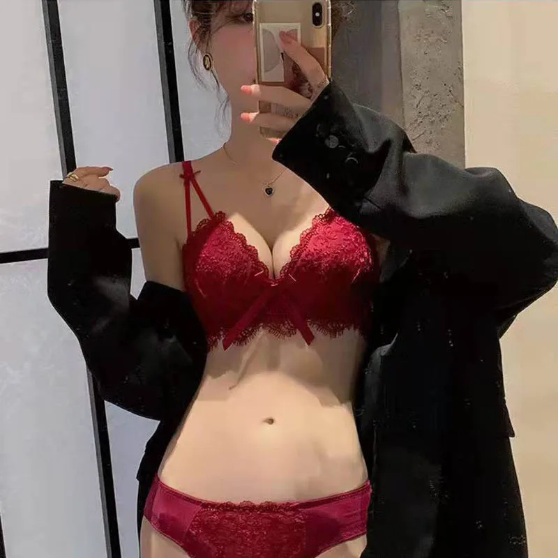 

Комплект из топа и светильник стгальтера, с кружевной вышивкой