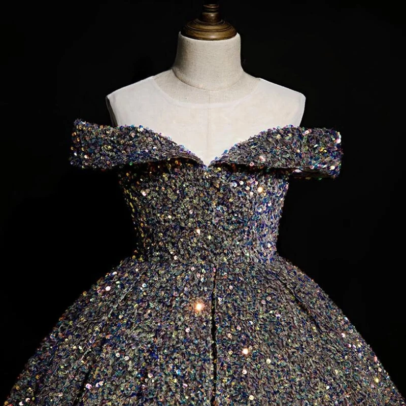 Рисунок 4 - Длинное роскошное блестящее платье для детей