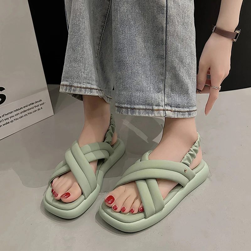 

Шлепанцы женские из экокожи, босоножки на платформе, открытый носок, плоская подошва, классические тапочки, лето 2023