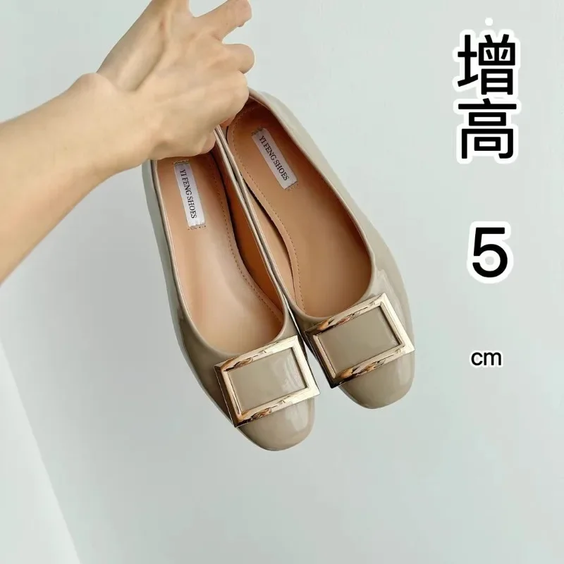 Женская обувь на плоской подошве лакированная кожа туфли с квадратной пряжкой