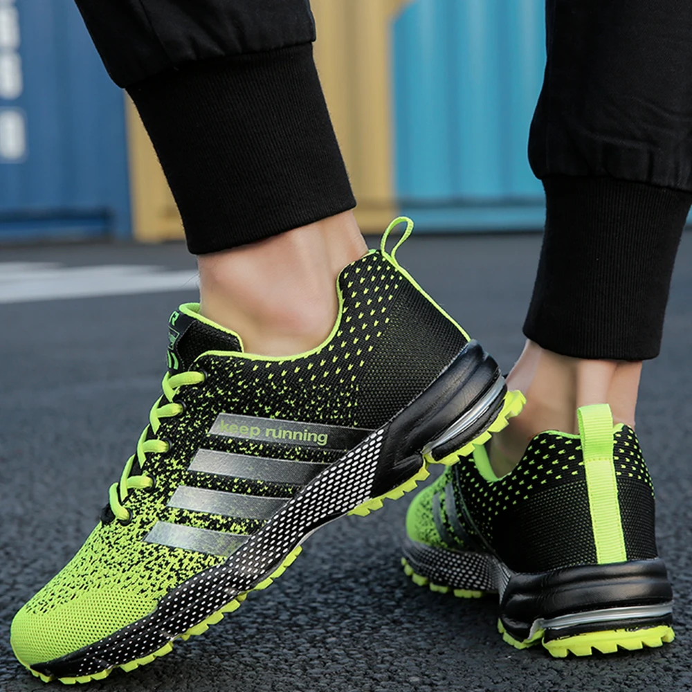 New Professional Running Shoes for Men Anti-slip Sports Shoes Lightweight Sneakers Women Athletic Training Jogging Footwear