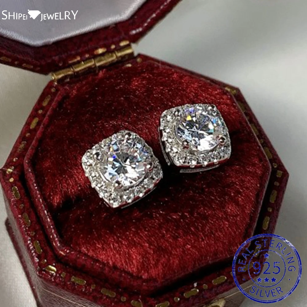 

Женские серьги-гвоздики из серебра 100% пробы с муассанитом