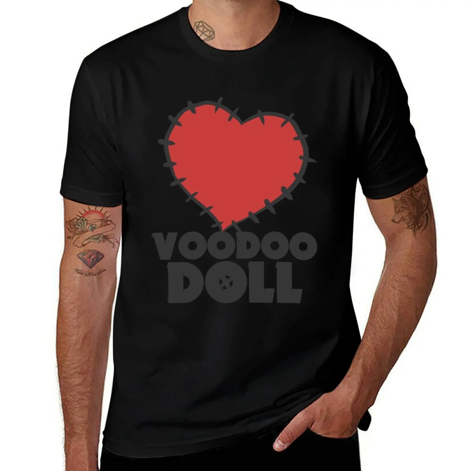 Фото Футболка с принтом Alluring Magic Dummy Human Danger Vixx Voodoo Doll Heart Pop, тематическая футболка на Хэллоуин №1