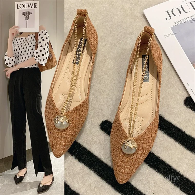 

2022 spring new jelly bottom beanie shoes women's pointed toe pearl metal chain casual daily low-heeled commuter women's shoes