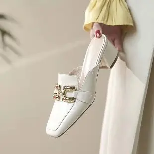 

Women's slippers Summer Retro Semi-drag Loafers Chain Woman Women's Round Head Gold Chain Closed Toe Casual Shoes