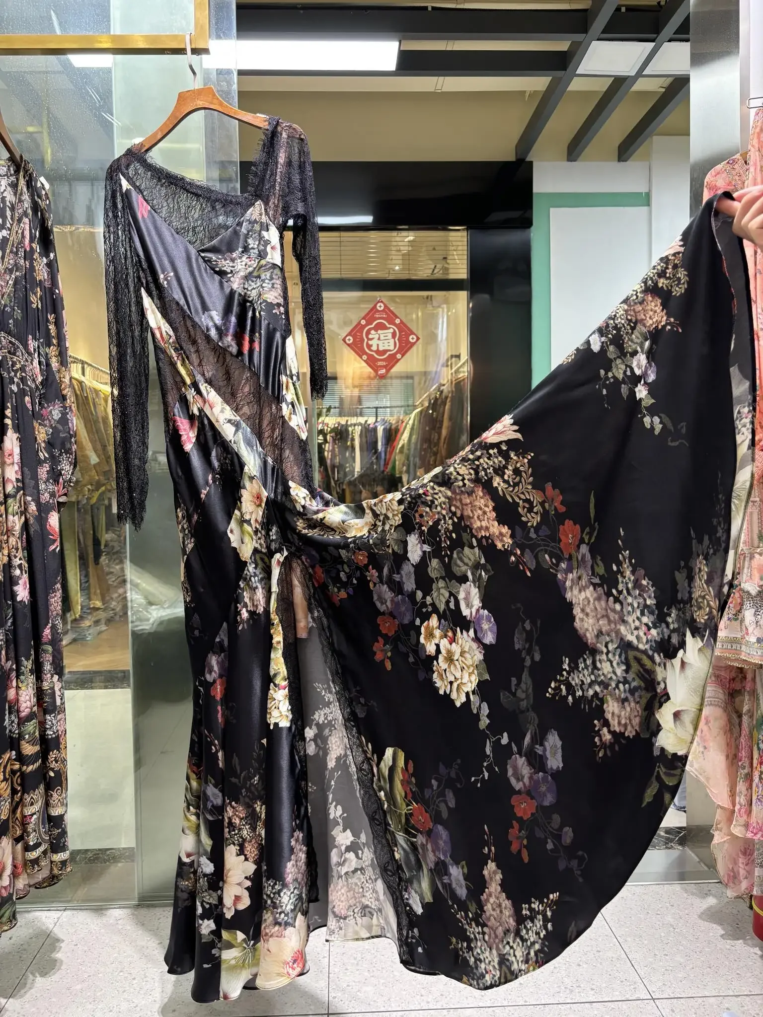 Кружевное лоскутное женское платье из 100% шелка с цветочным принтом и