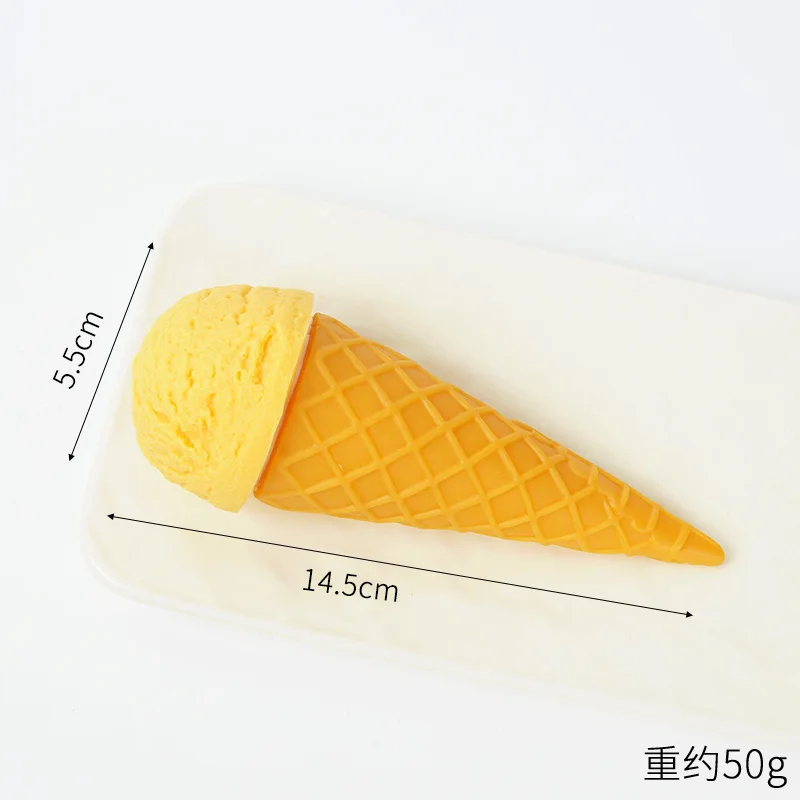 

Модель мороженого из ПВХ