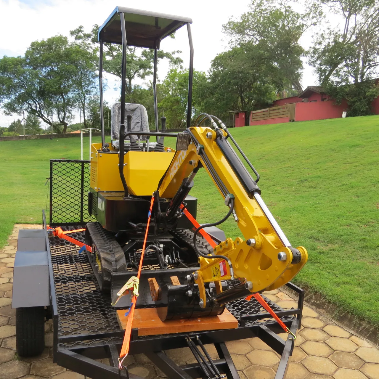 Новые мини-экскаваторы 1000 кг экскаваторы на 1 тонну стандартные с CE EPA для продажи