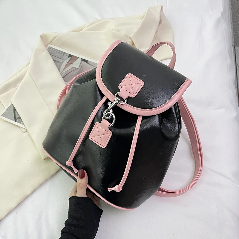

Леди, дизайнер роскоши Новый модный рюкзак для отдыха 2023 Новый летний классический кошелек Простой стиль высококачественный кожаный одноплечий рюкзак Черный серебристый розовый бежевый