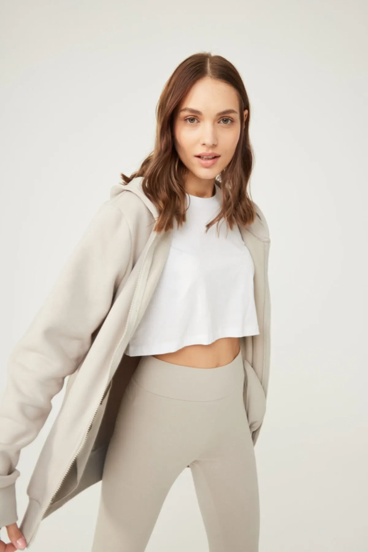 

Женская толстовка пастельно-серого цвета, толстовка с капюшоном на молнии, модные Универсальные дизайнерские пуловеры, флисовые толстовки