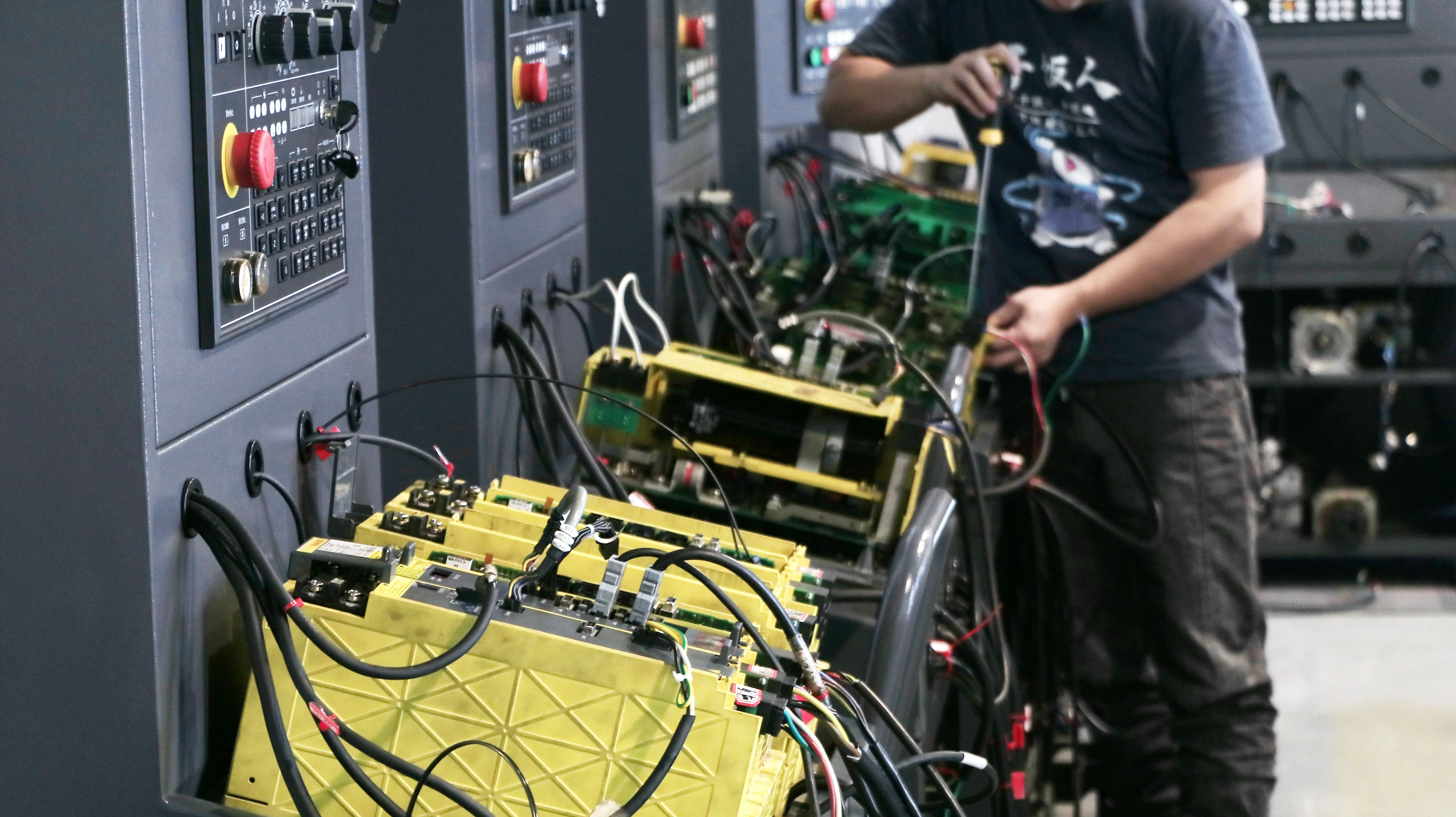 Б/у гарантия 1 год флэш-накопитель с сервоприводом MIV06A1B5