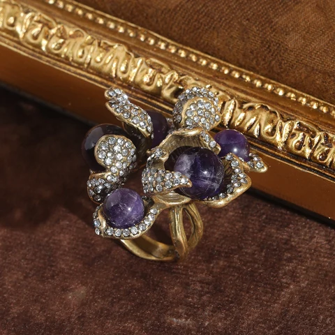 Винтажная жемчужная гирлянда LOVE GREEN LIVE GREEN