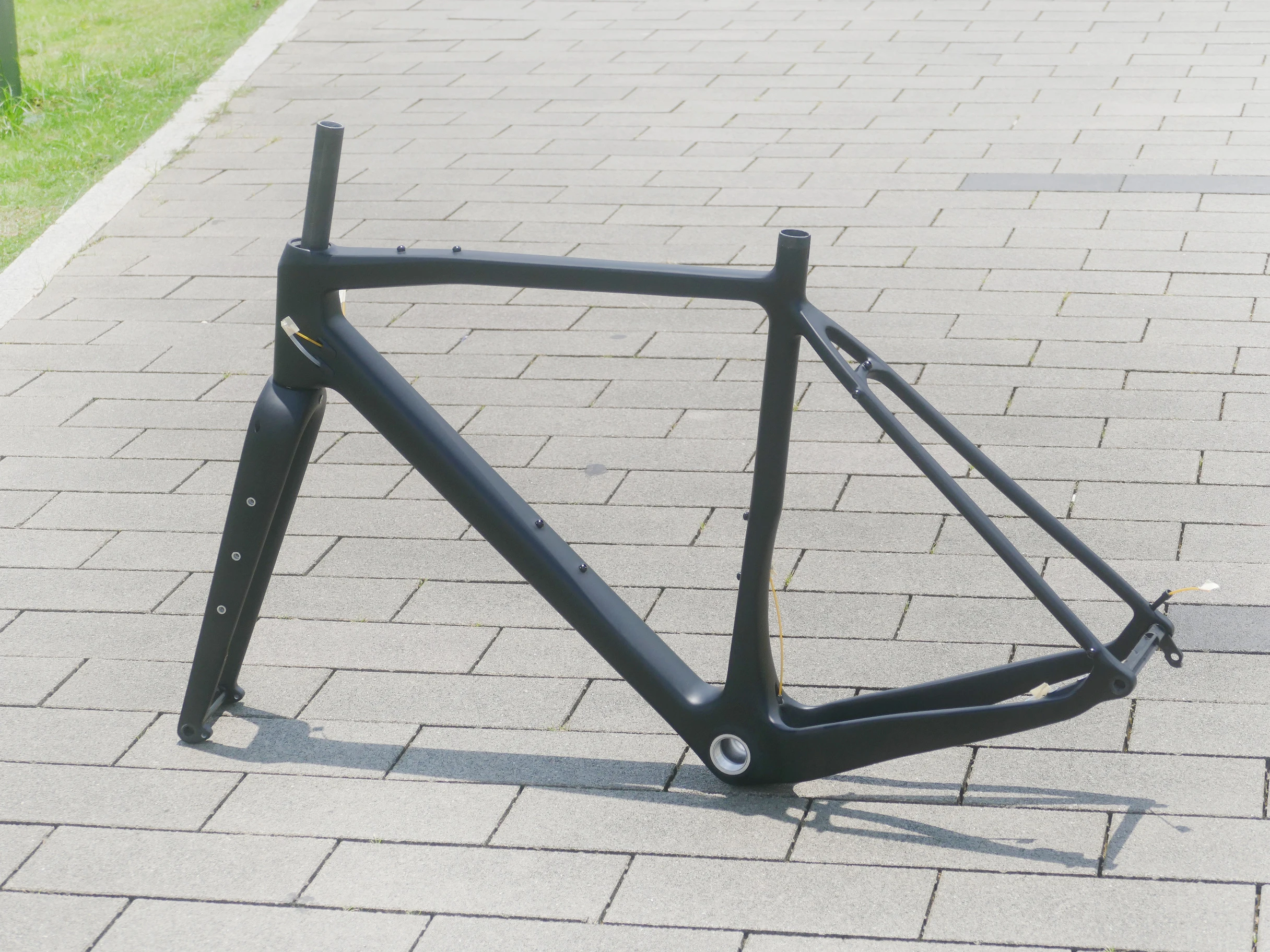 Высококачественная углеродистая полноразмерная велосипедная рама UD с толстой