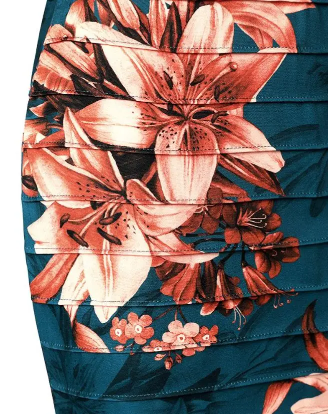 Женский комплект из двух предметов однотонный топ на бретельках с V-образным