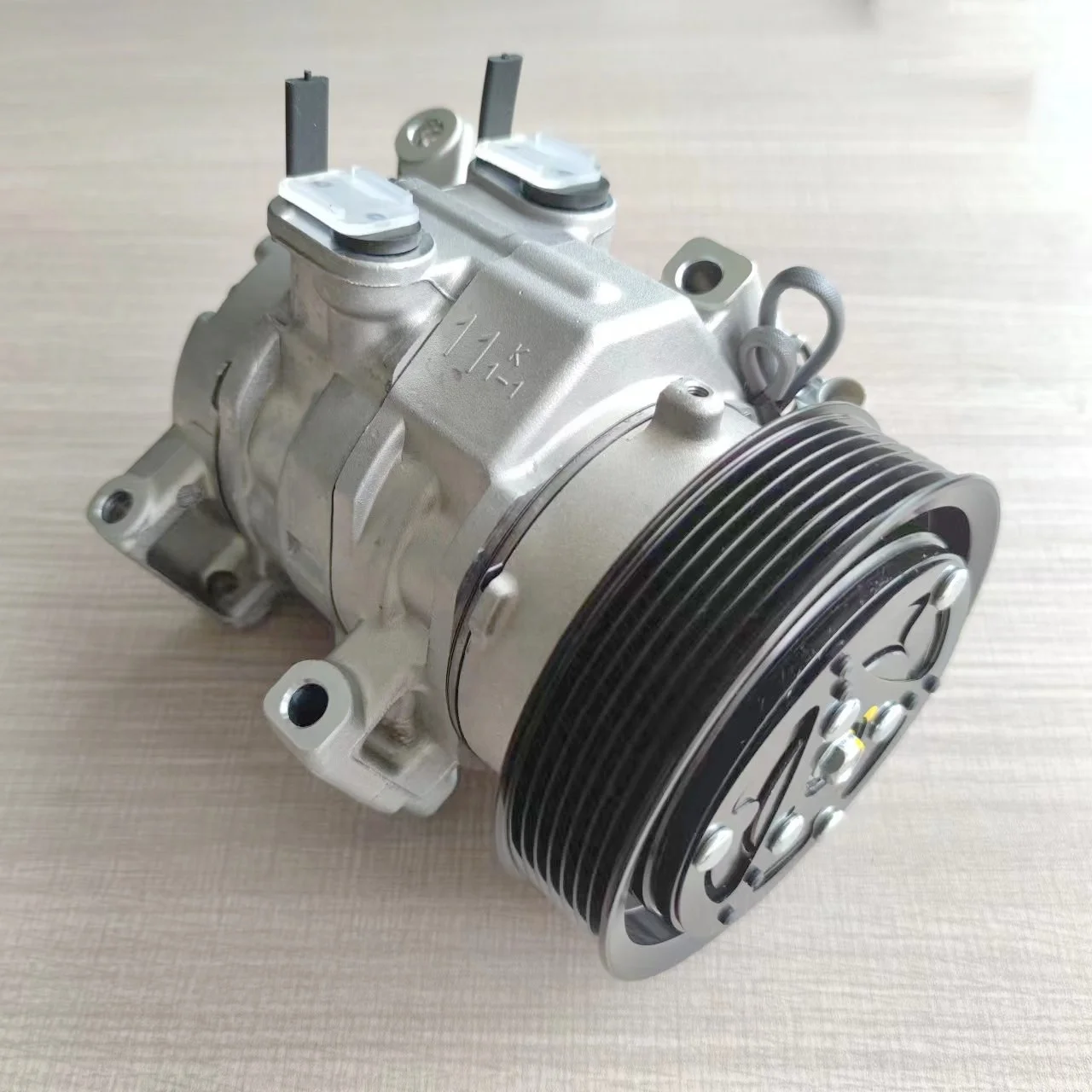 Автозапчасти воздушный компрессор для двигателя HILUX KUN15 KUN25 2KD 88320-0K341