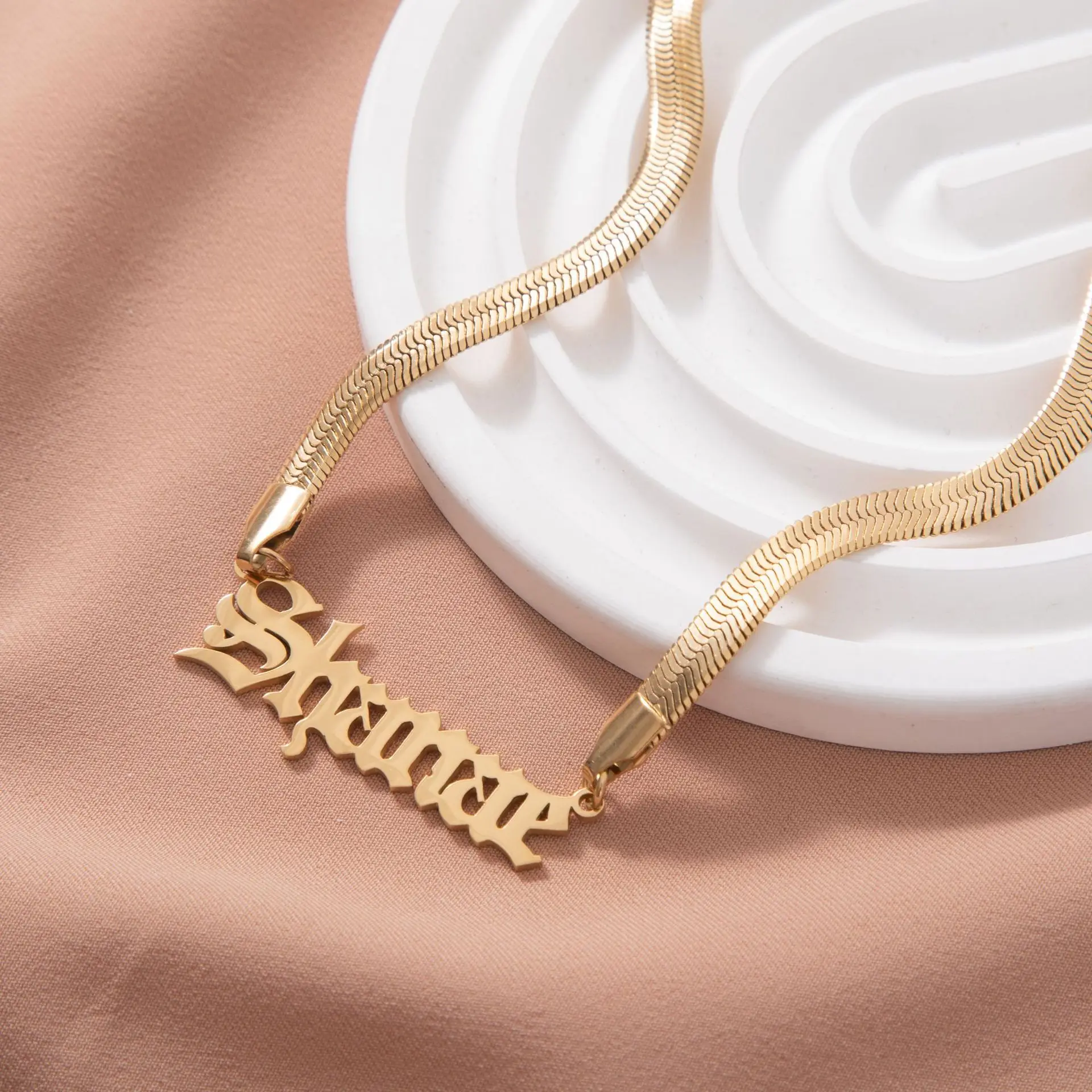 Ожерелье на заказ цепочка-змея ожерелье с именем женское английском языке