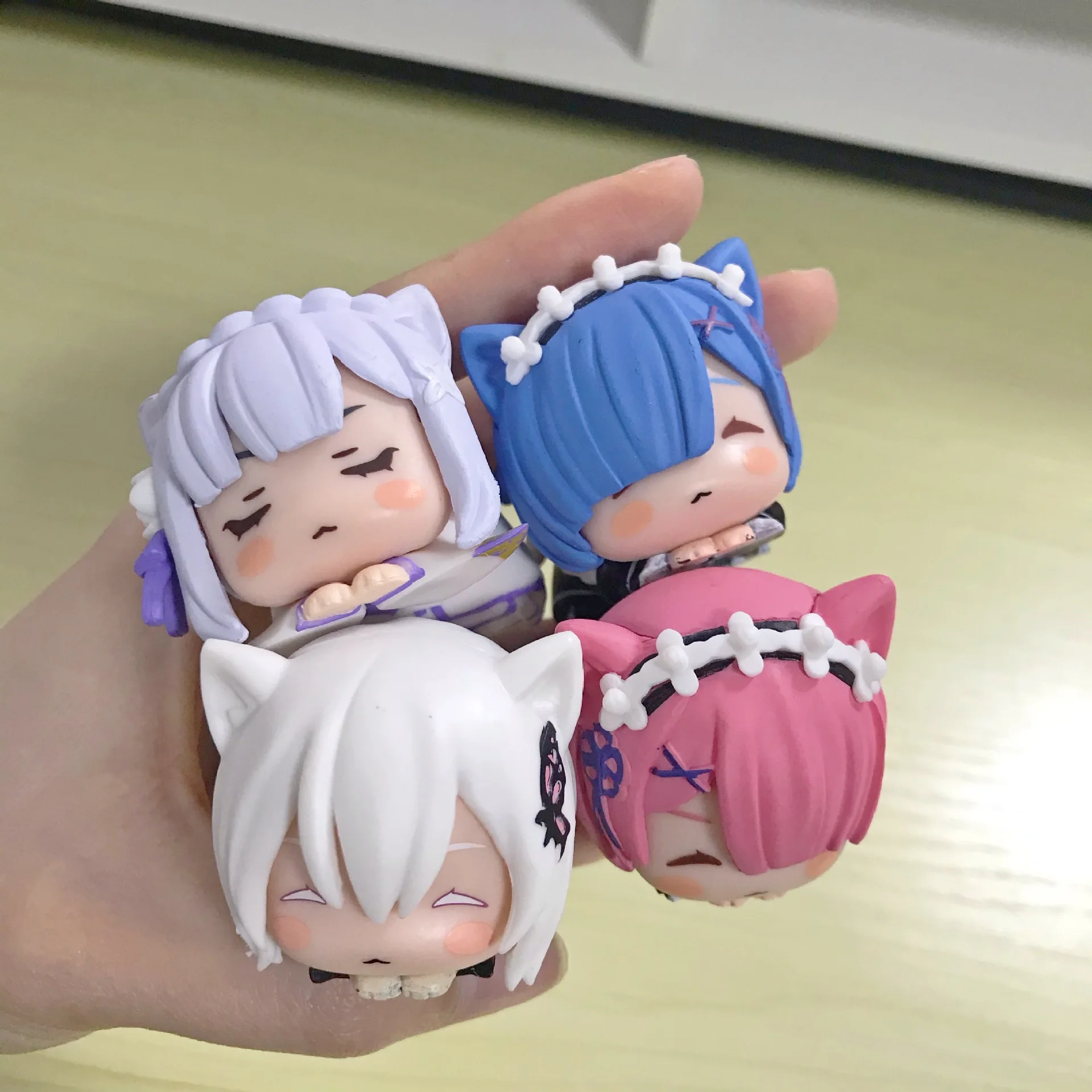 

3.5cm 4pcs/Lot Re Life In A Different World From Zero Anime Action Figures Rem Ram Emilia Echidna Cat Lying Model Doll Toys