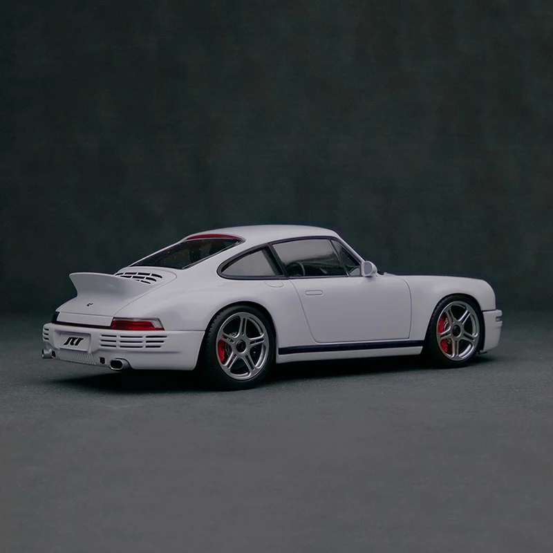 Модель автомобиля из сплава