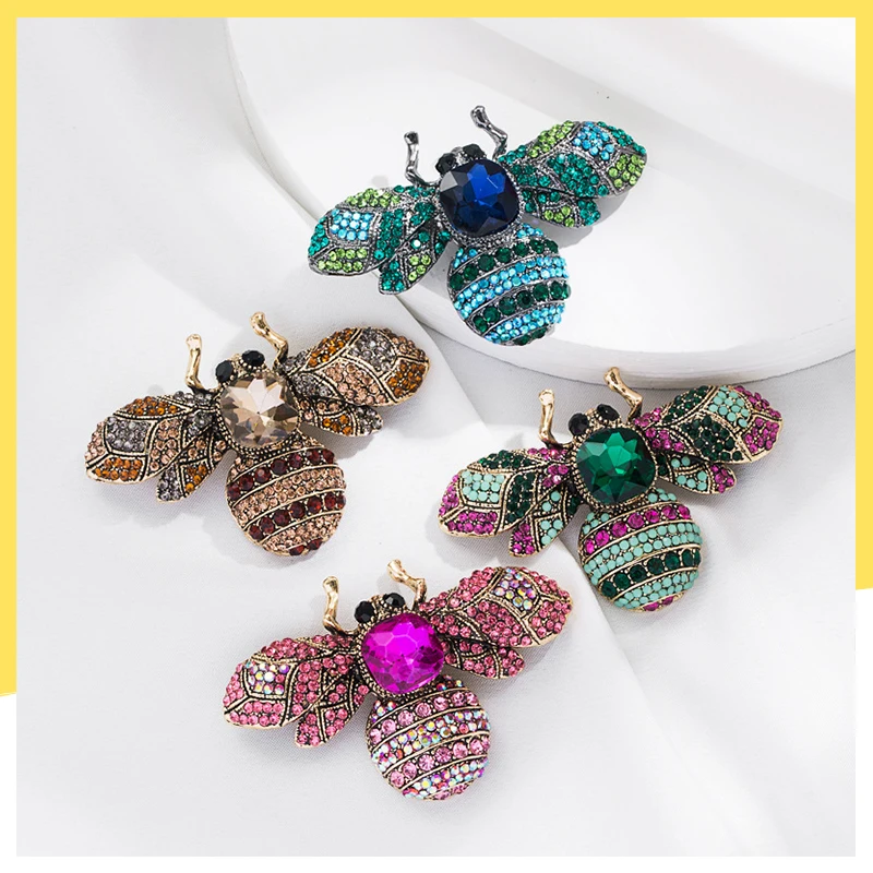 

Vintage Multi-style Women's Luxury Bee Crystal Brooch Large Rhinesotne Metal Insect Badge with Ladies Blazer Pin