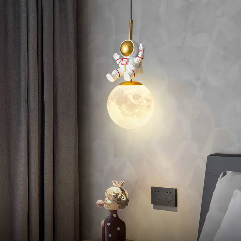 

Art Led Chandelier Pendant Lamp Light Astronaut Colgantes Para Techo Lustres Sala Lampadari Hanglamp Luminaires Suspendus