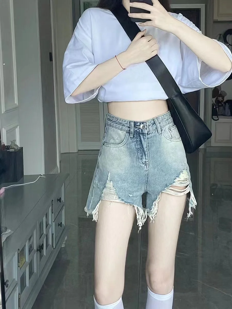 

New Fashion Raw Edge Letter Webbing High Waist Denim Shorts 20231229