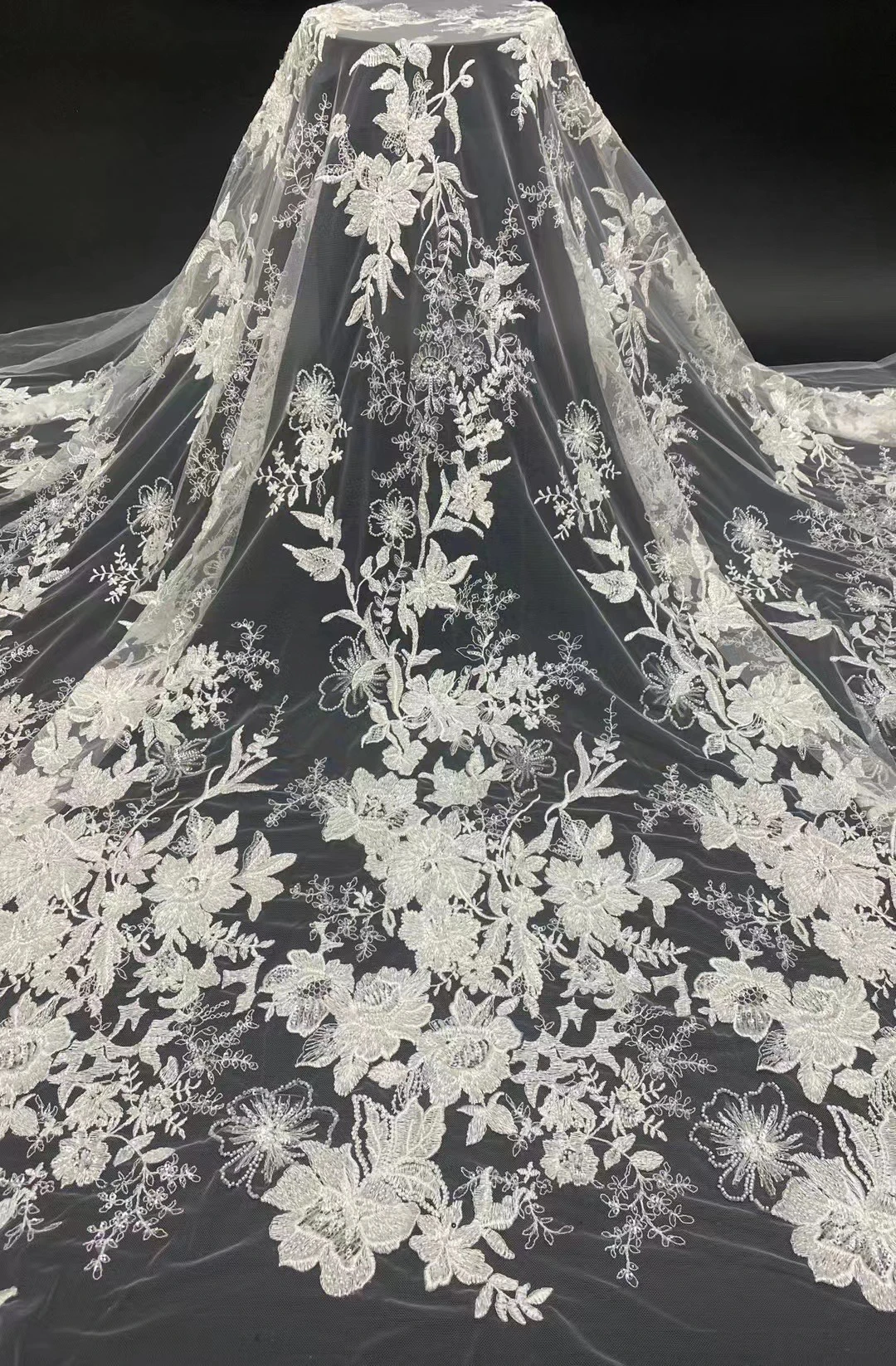 

Latest AFrica Handmade Beads High Quality With Gorgeous Shining Sequins Net Lace French Tulle Net Fabric Party Evening Dress