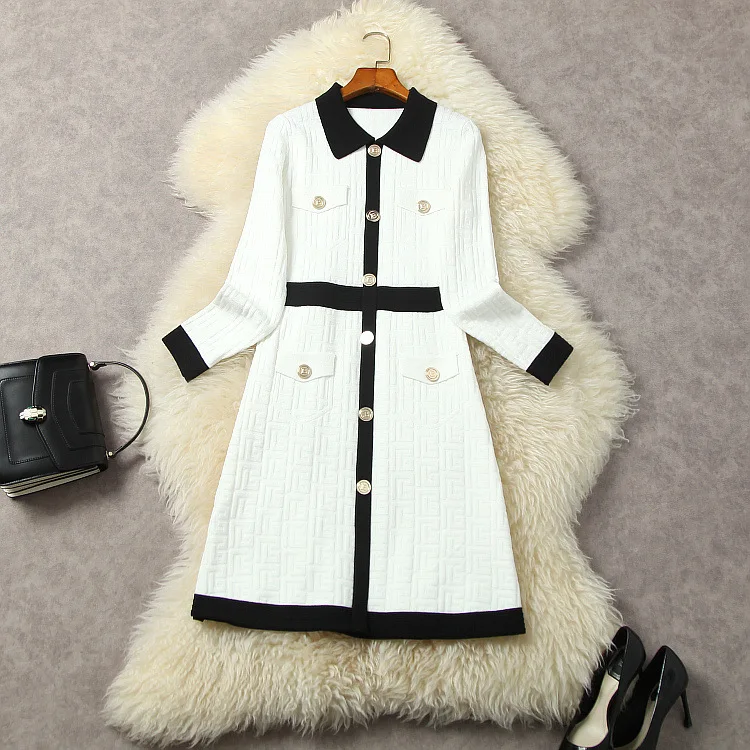 

Платье для женщин, новинка, женская одежда в европейском и американском стиле на зиму 2022, однобортное модное вязаное платье с длинным рукаво...