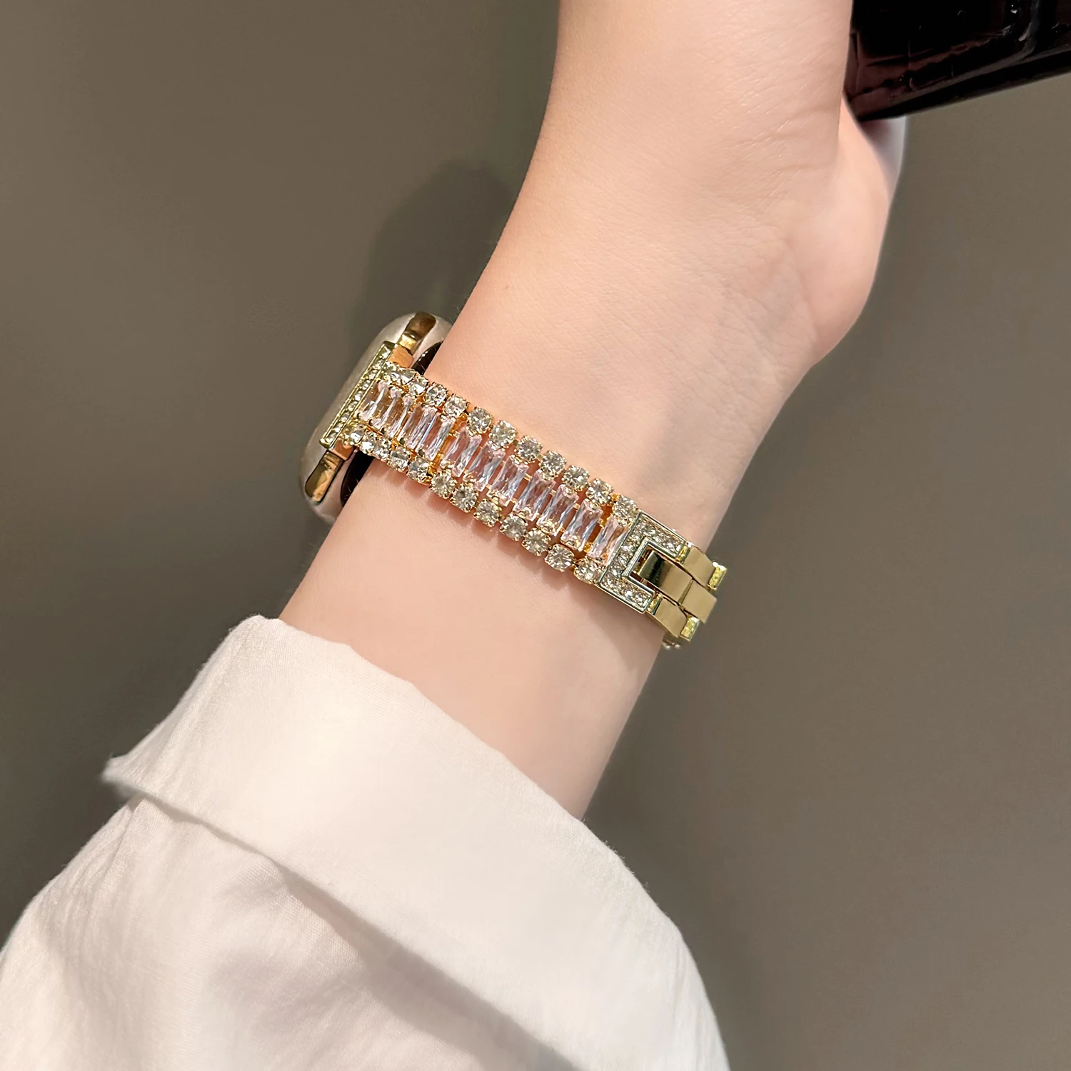 Фото Блестящий и стильный металлический ремешок для Xiaomi Band 8/9 Pro, женский ремешок, подходит для Redmi Watch 4 5, универсальный ремешок 18, 20, 22 мм №5