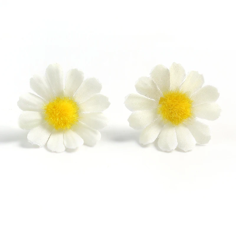 

Искусственные цветы ромашки шелковые 50 шт.