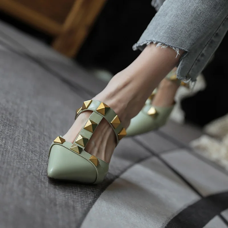 

Summer Women Sandals 6.5cm High Heels Rivets Fetish Stripper Med Heels Slippers Sandles Modern Valentine Shoes