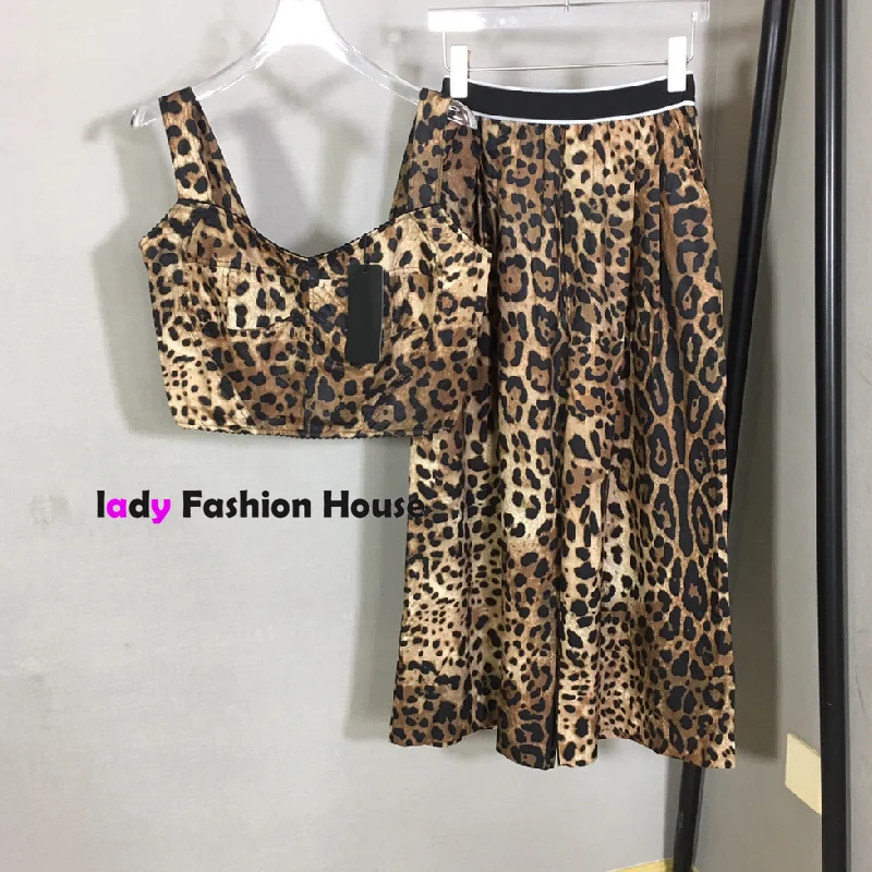 

2022 luxury high quality leopard print bra suspender Top + letter webbing high waist and wide leg trousers women's fashion suit
